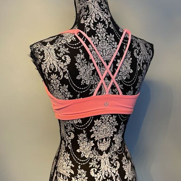 Lululemon size 10 bra - Picture 2 of 2